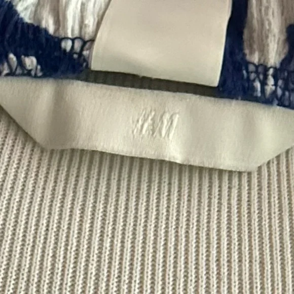 Blue and White smocked floral dress in Medium. Worn once. Perfect for Greece! 🇬🇷 - Picture 11 of 13